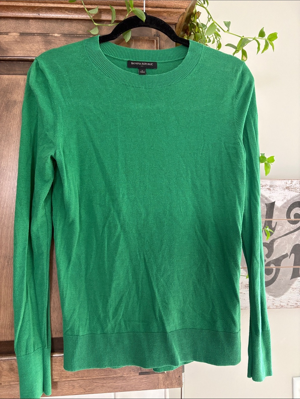 Banana Republic Bright Green Crewneck Sweater